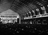 Kundgebung in der Stadthalle Braunschweig mit Reichstagsfraktionsvorsitzenden Otto Wels am 24.10.1931. Foto: Archiv der sozialen Demokratie